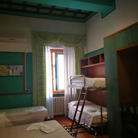 Maria 3* Pisa