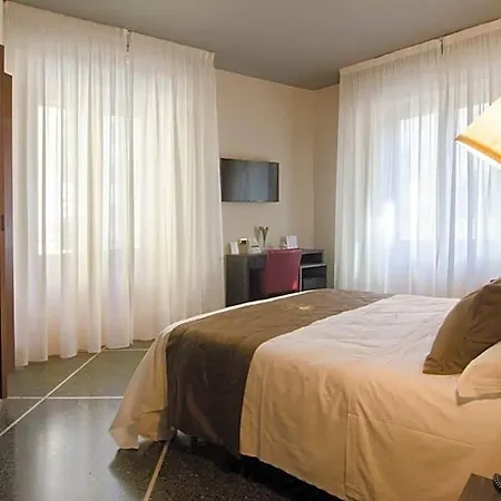 Maria 3*