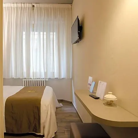 Maria Hotel 3*
