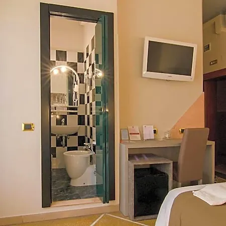 Maria 3* Pisa