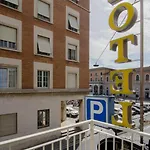 Maria Hotel 3*